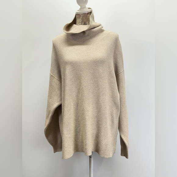 FREE PEOPLE Beige ribbed oversized turtleneck Sweater size M - Picture 2 of 12